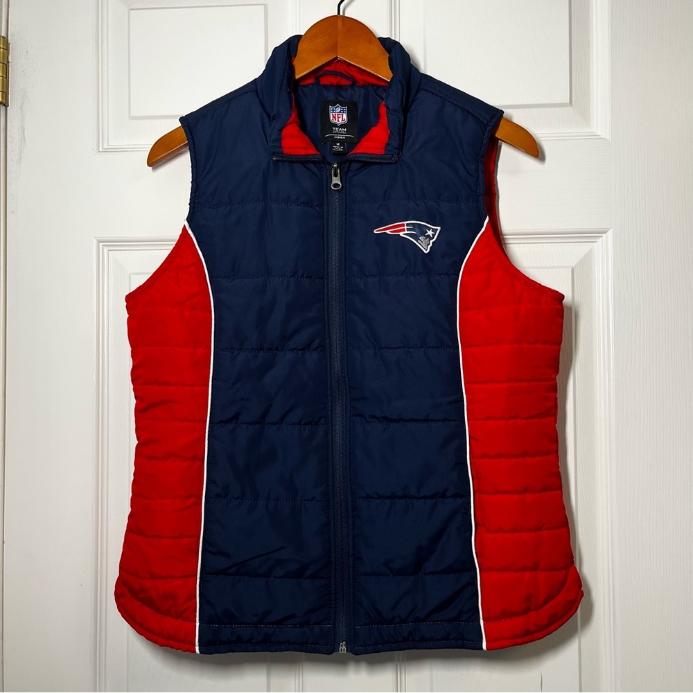 NFL New England Patriots Blue and Red Quilted Vest Size Medium